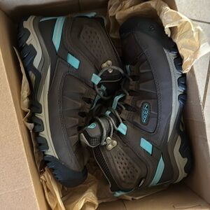 Nib target iii mid woman’s hiking boot 8.5 coffee bean porcelain